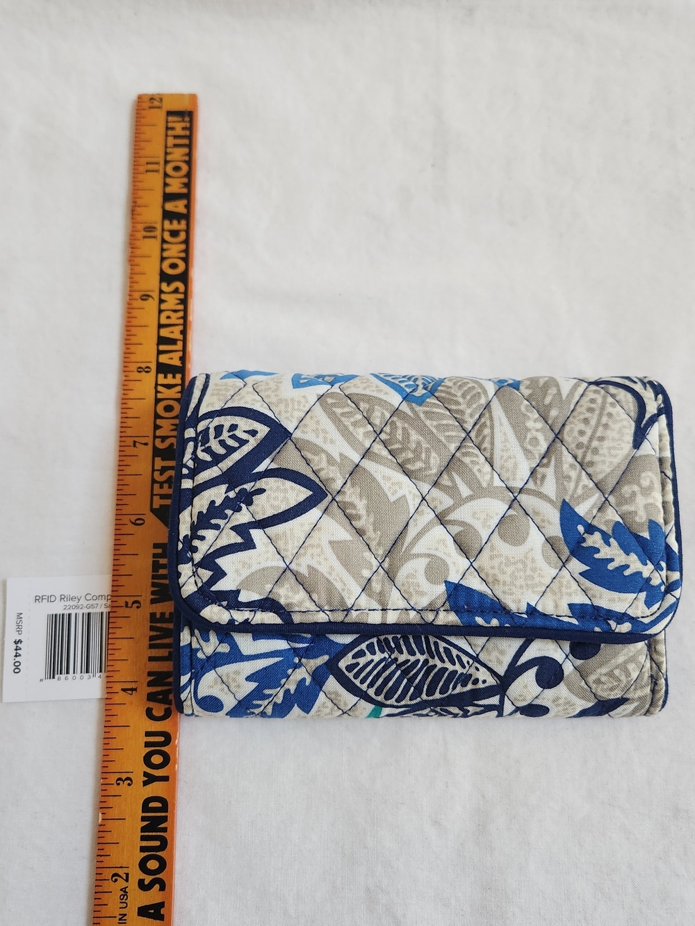 New Vera Bradley Santiago Wallet - Picture 3 of 7